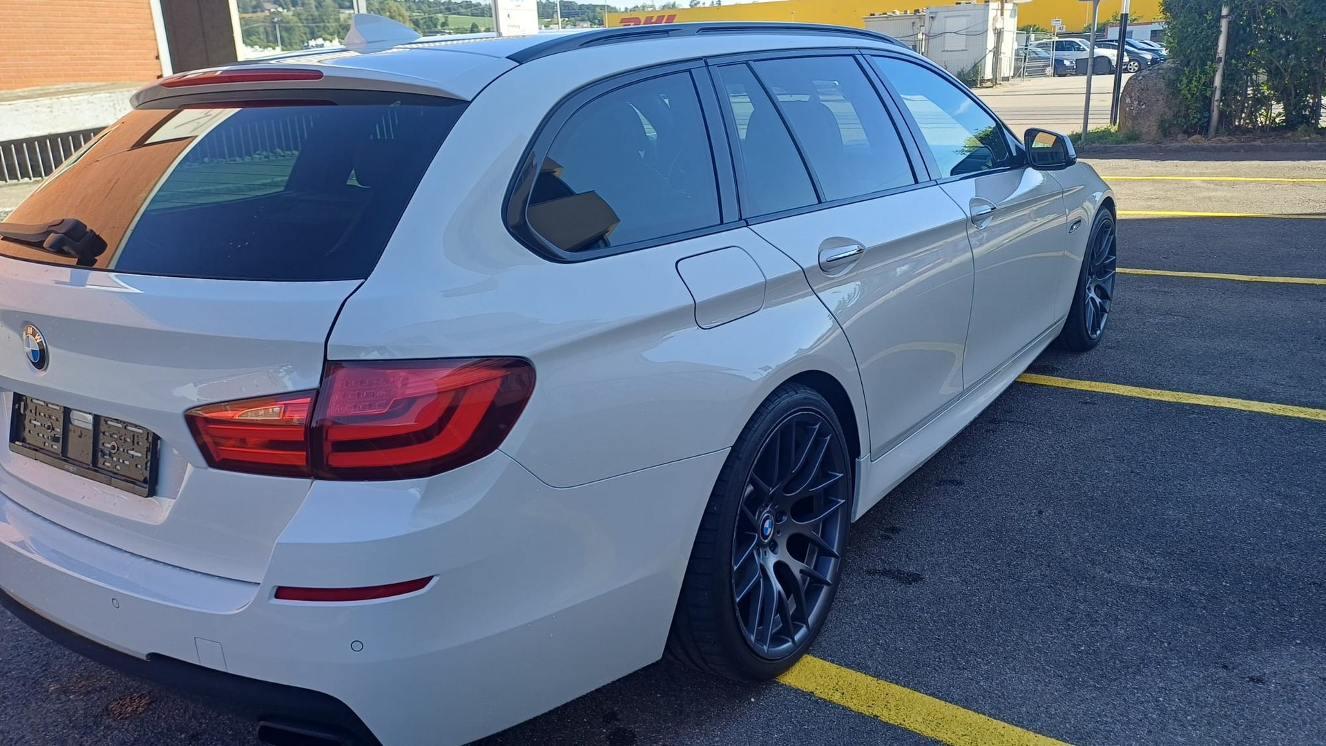 BMW M550d xDrive Touring Steptronic-image-4