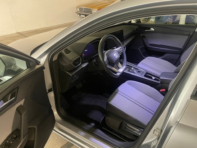 SEAT Leon ST 2.0 TDI EVO DSG Style-image-4