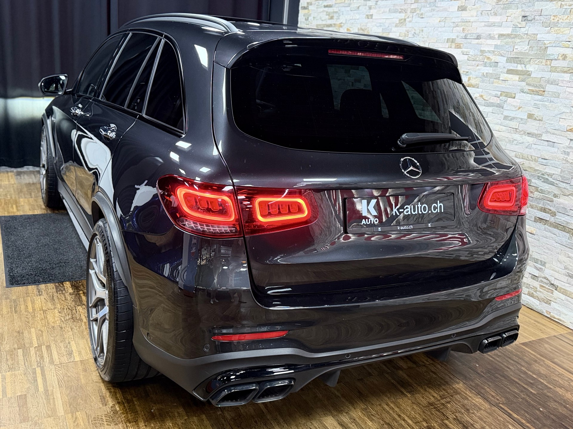 MERCEDES-BENZ GLC 63 S AMG 4Matic 9G-Tronic-image-2