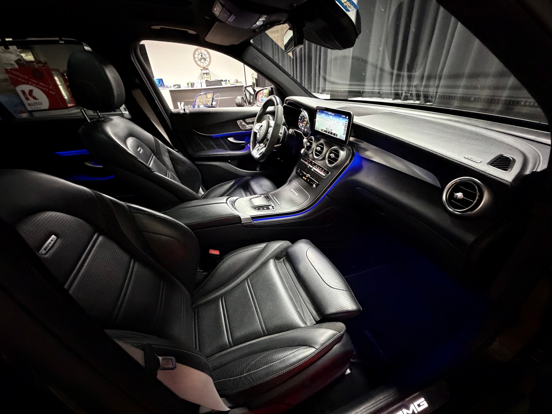 MERCEDES-BENZ GLC 63 S AMG 4Matic 9G-Tronic-image-28