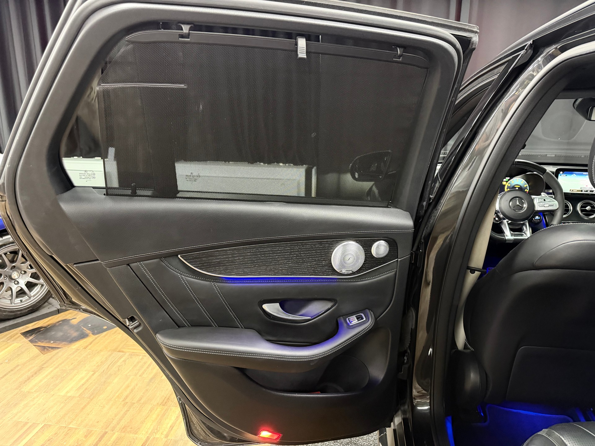 MERCEDES-BENZ GLC 63 S AMG 4Matic 9G-Tronic-image-23