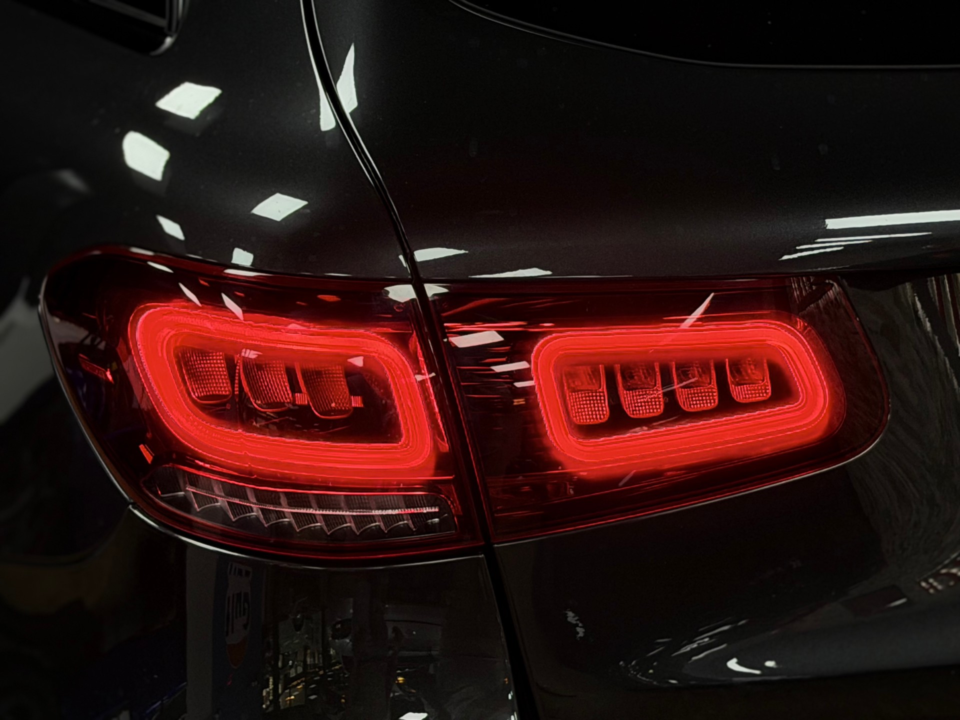 MERCEDES-BENZ GLC 63 S AMG 4Matic 9G-Tronic-image-8