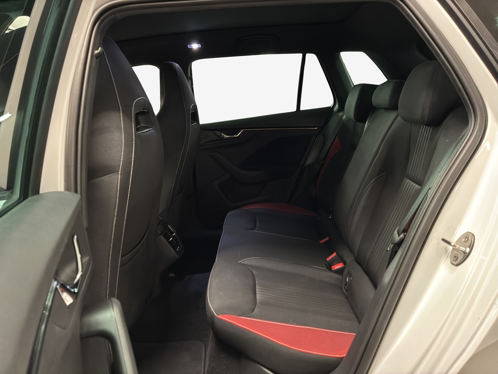 SKODA Kamiq 1.5 TSI ACT Monte Carlo DSG-image-11