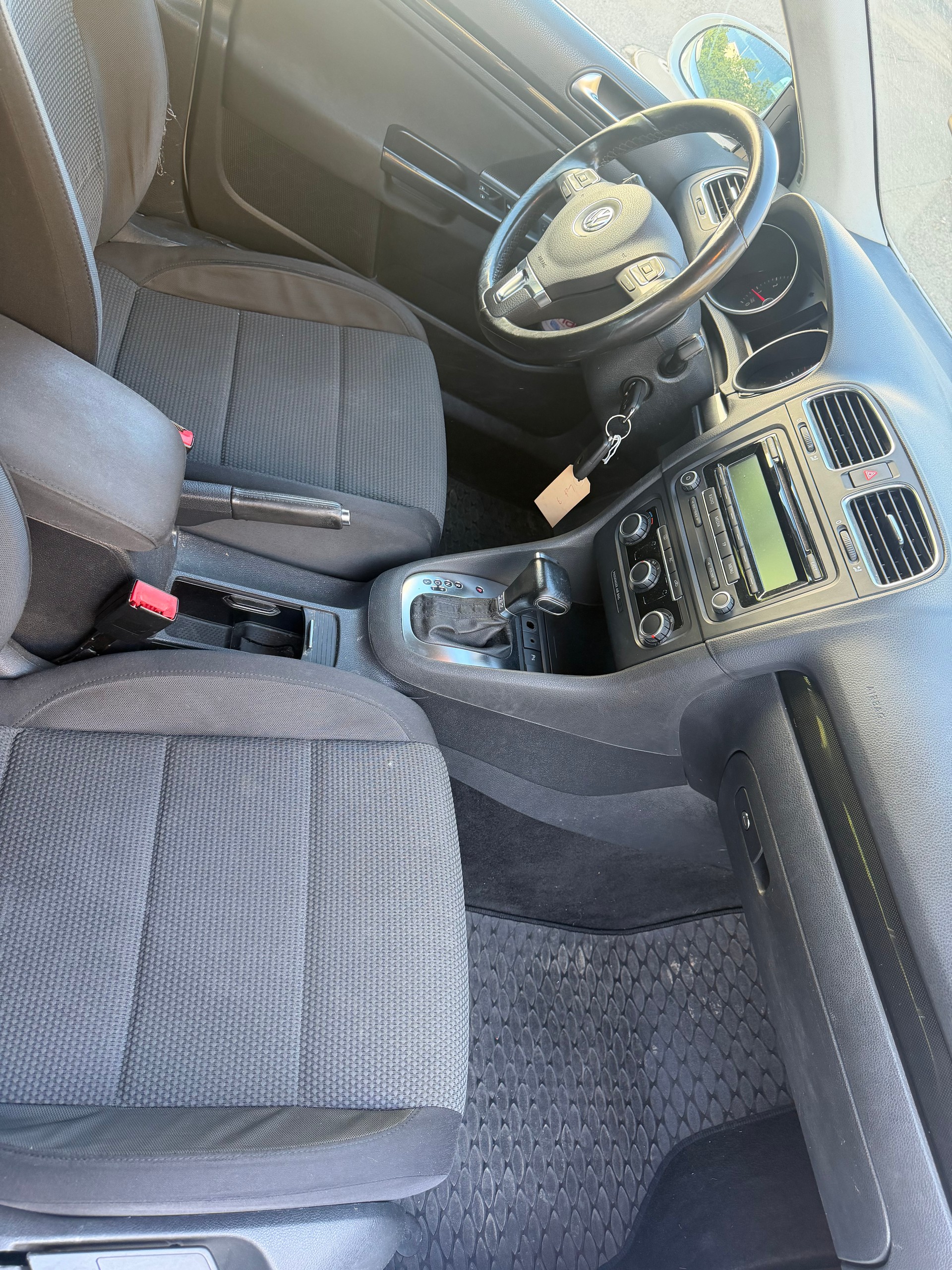 VW Golf Variant 1.4 TSI Comfortline DSG-image-5