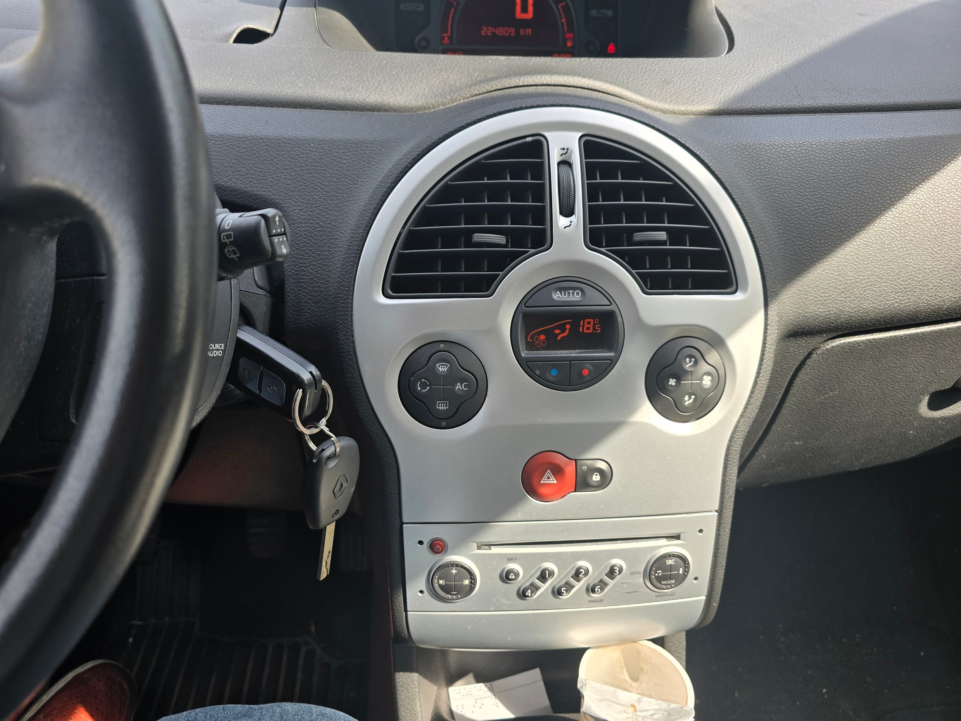 RENAULT Modus 1.6 16V Dynamique-image-12
