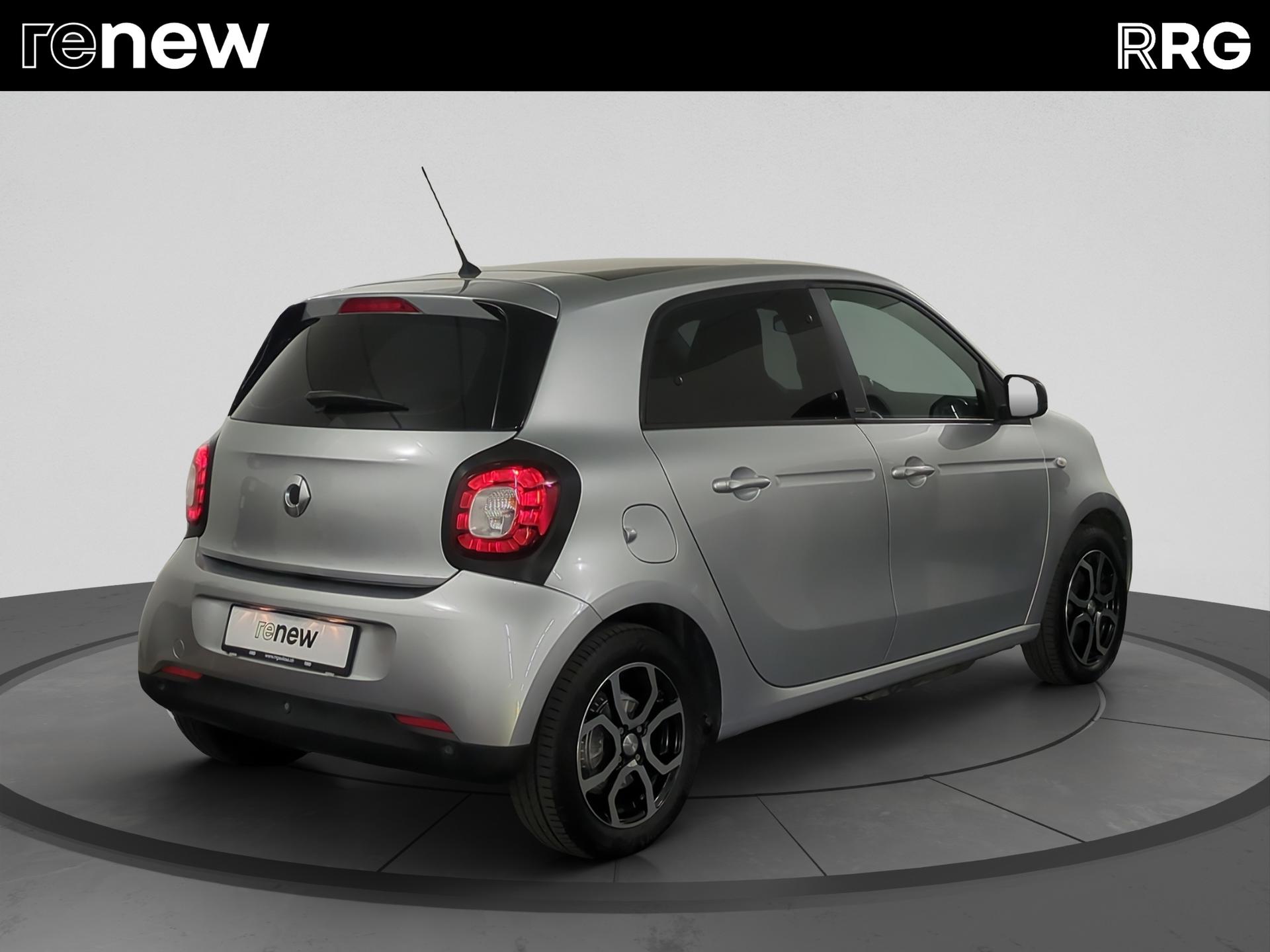 SMART forfour EQ passion-image-2