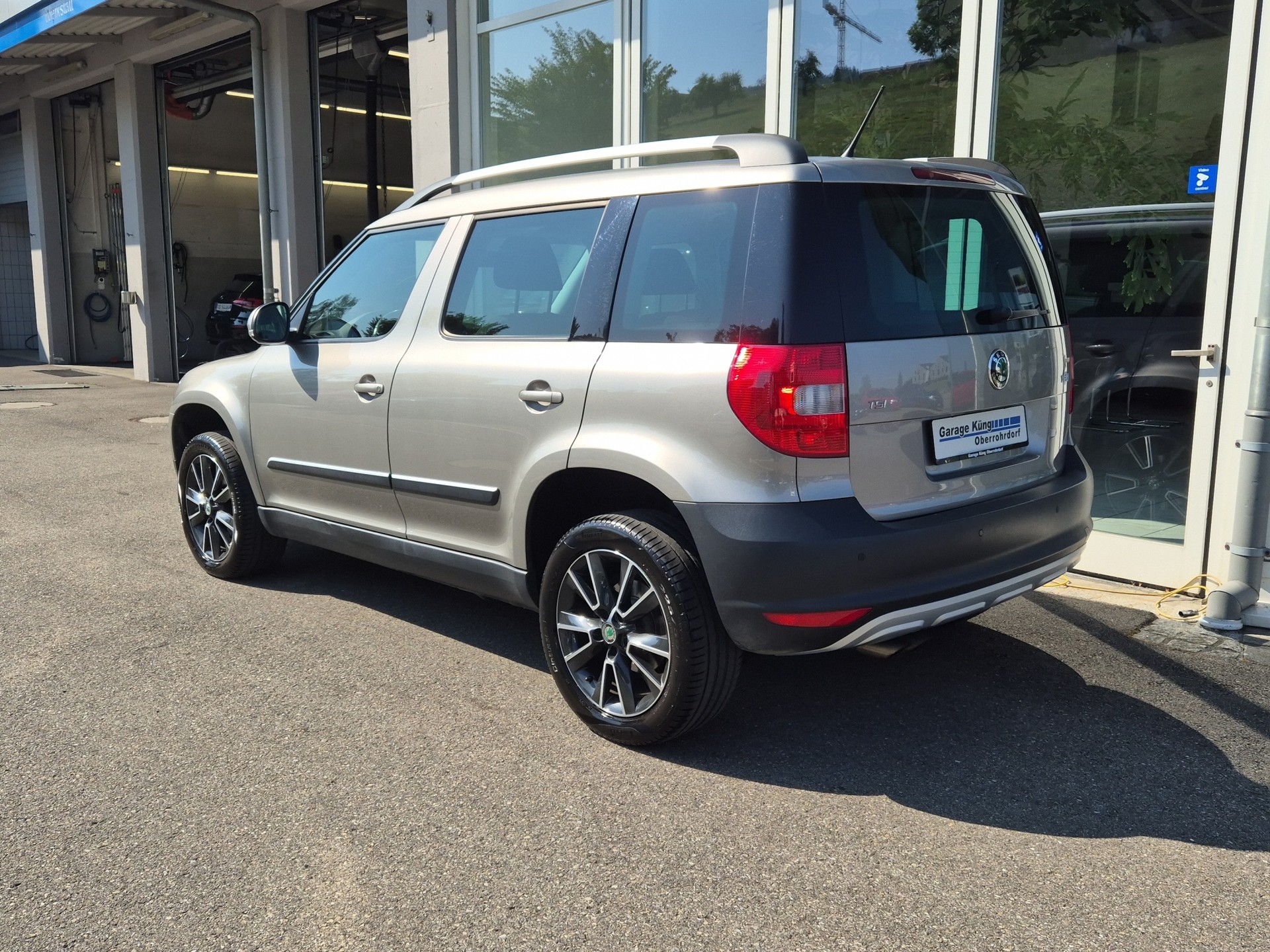 SKODA Yeti 1.4 TSI Fresh-image-3