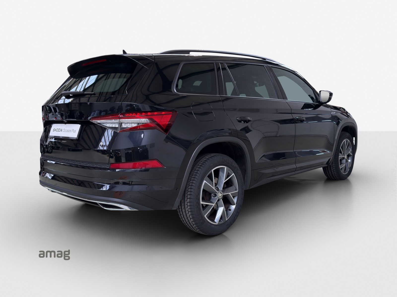 SKODA Kodiaq 2.0 TSI 4x4 SportLine-image-4