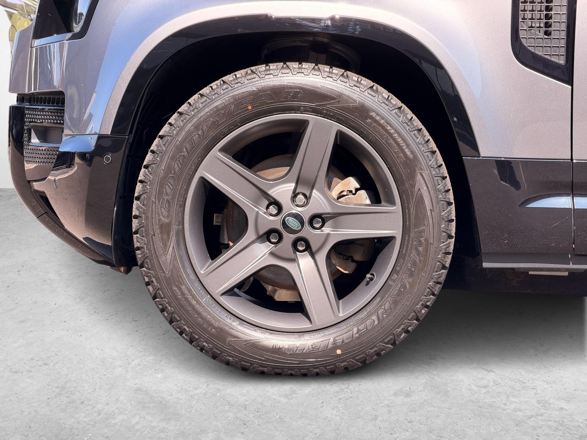 LAND ROVER Defender 110 3.0 D I6 200 X-Dynamic SE-image-7