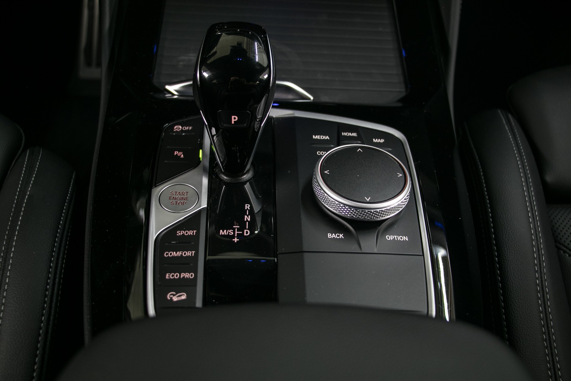 BMW X4 xDrive 48V 20d M Sport Steptronic-image-9