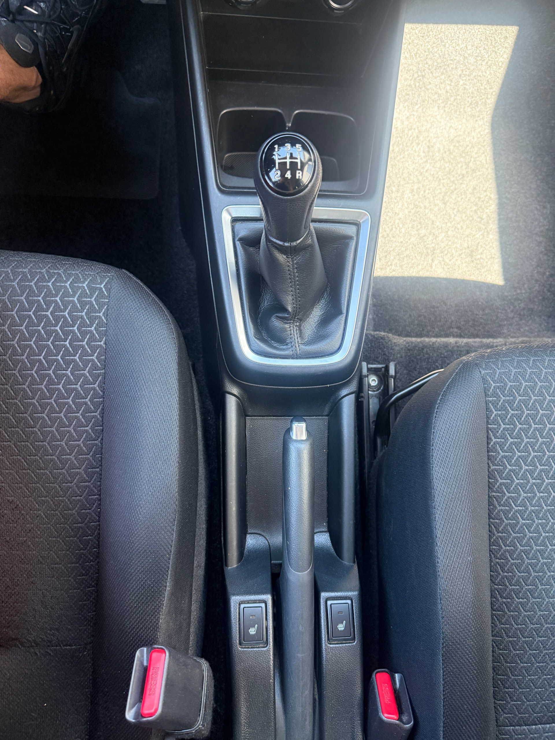 SUZUKI Swift 1.2i Piz Sulai Top Hybrid Allgrip 4x4 *1. HAND* KLIMA* LED* DAB**-image-22