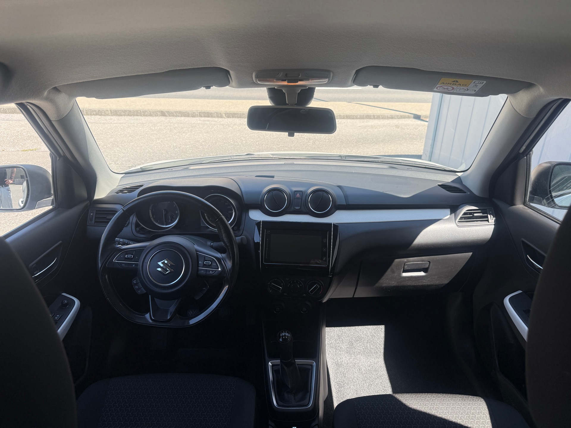 SUZUKI Swift 1.2i Piz Sulai Top Hybrid Allgrip 4x4 *1. HAND* KLIMA* LED* DAB**-image-10