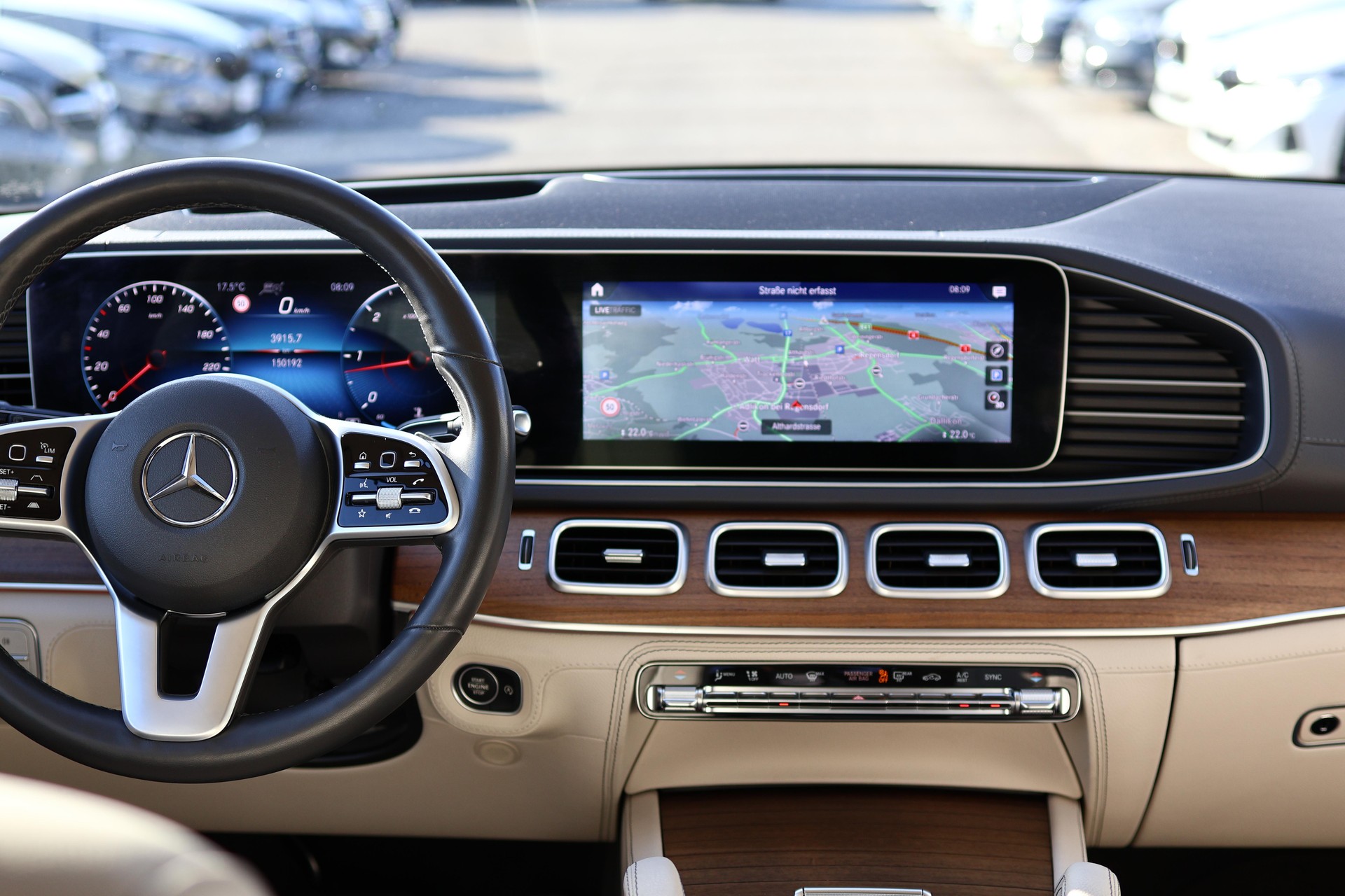 MERCEDES-BENZ GLE 350 d AMG Line 4matic-image-17
