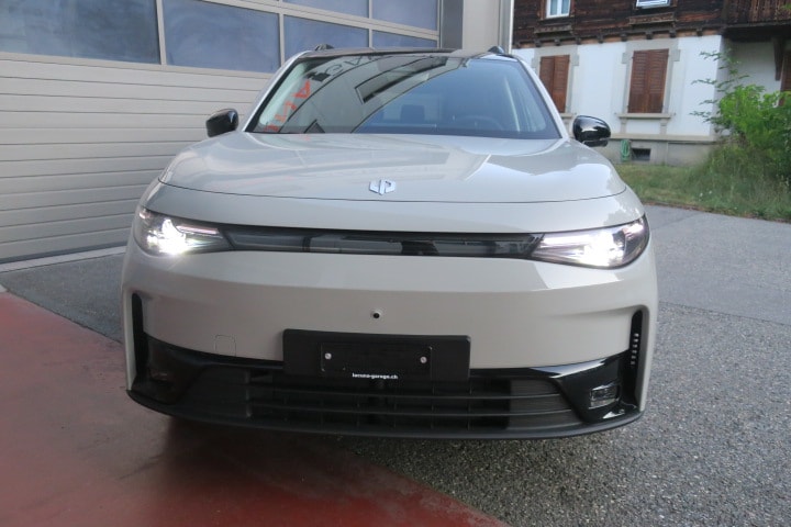 LEAPMOTOR C10 82kWh AWD-image-1