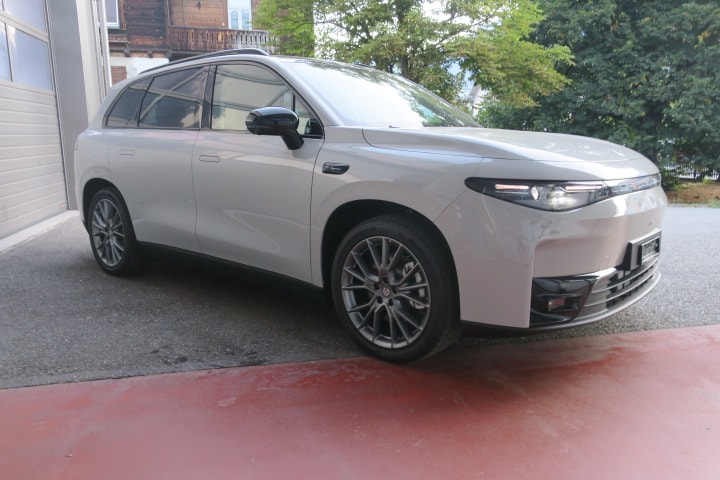 LEAPMOTOR C10 82kWh AWD-image-2