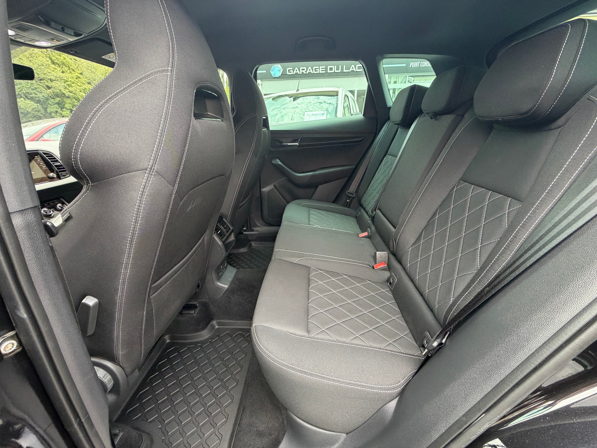 SKODA Karoq 1.5 TSI ACT SportLine DSG-image-8