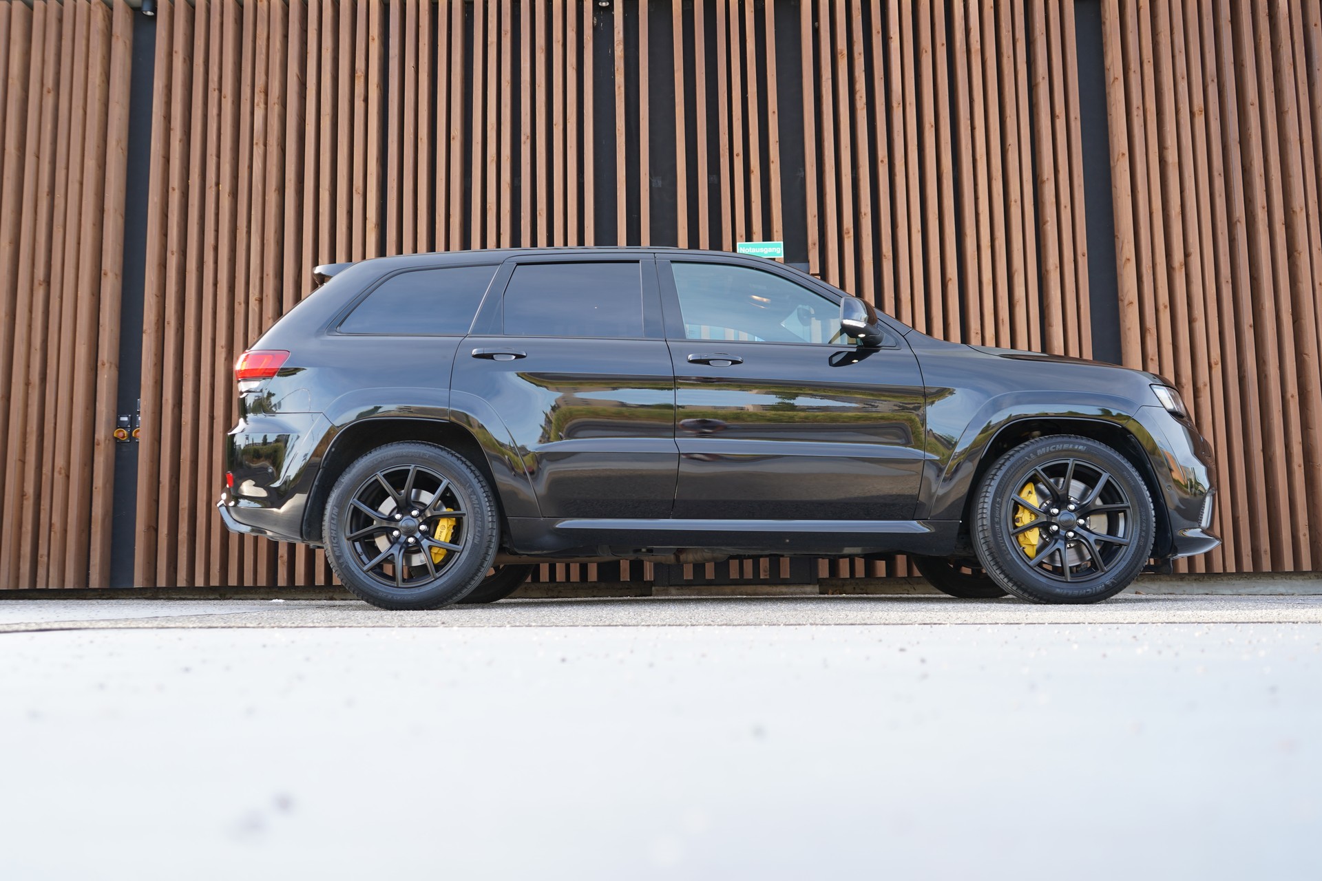 JEEP GRAND CHEROKEE 6.2 V8 HEMI TRACKHAWK AUTOMATIC l 710 PS-image-2