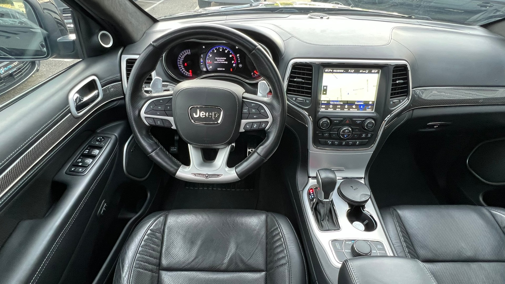 JEEP GRAND CHEROKEE 6.2 V8 HEMI TRACKHAWK AUTOMATIC l 710 PS-image-22