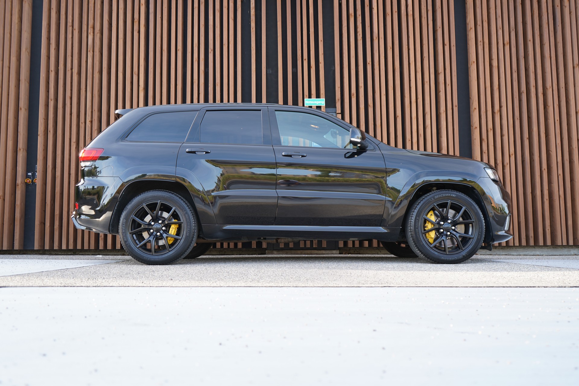 JEEP GRAND CHEROKEE 6.2 V8 HEMI TRACKHAWK AUTOMATIC l 710 PS-image-0