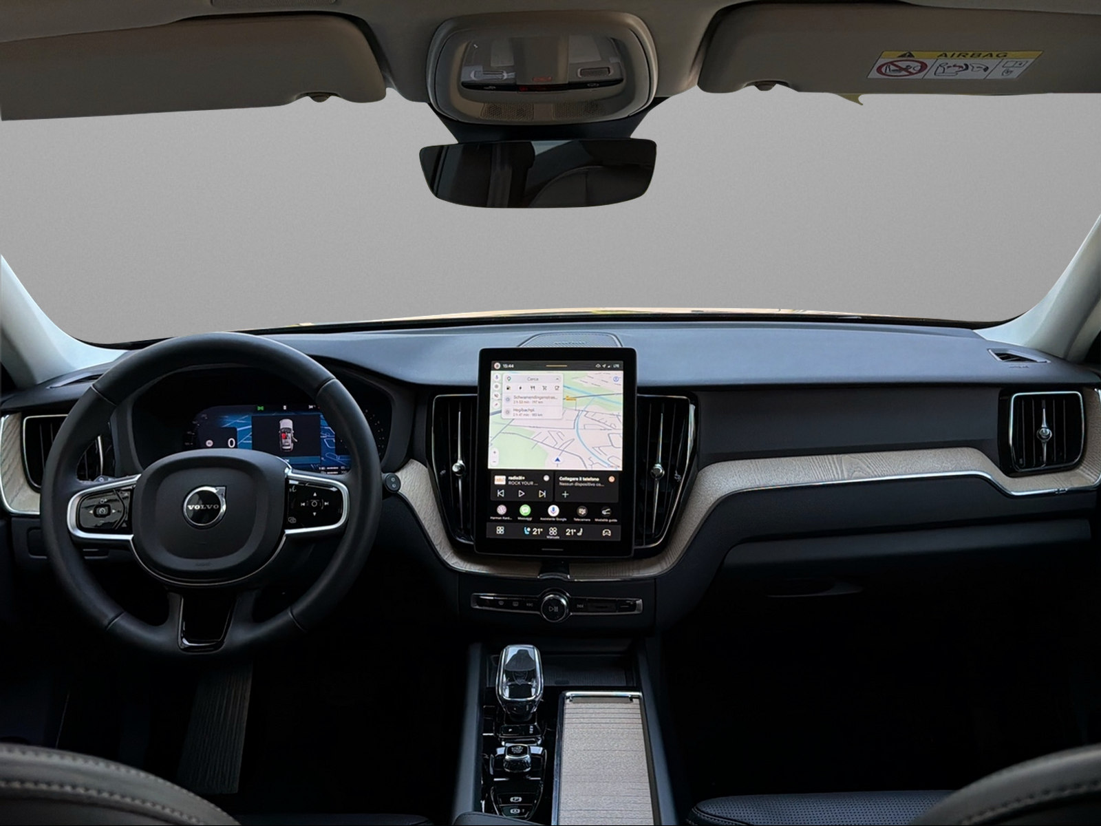 VOLVO V60 T6 eAWD Twin Engine R-Design Geartronic-image-8