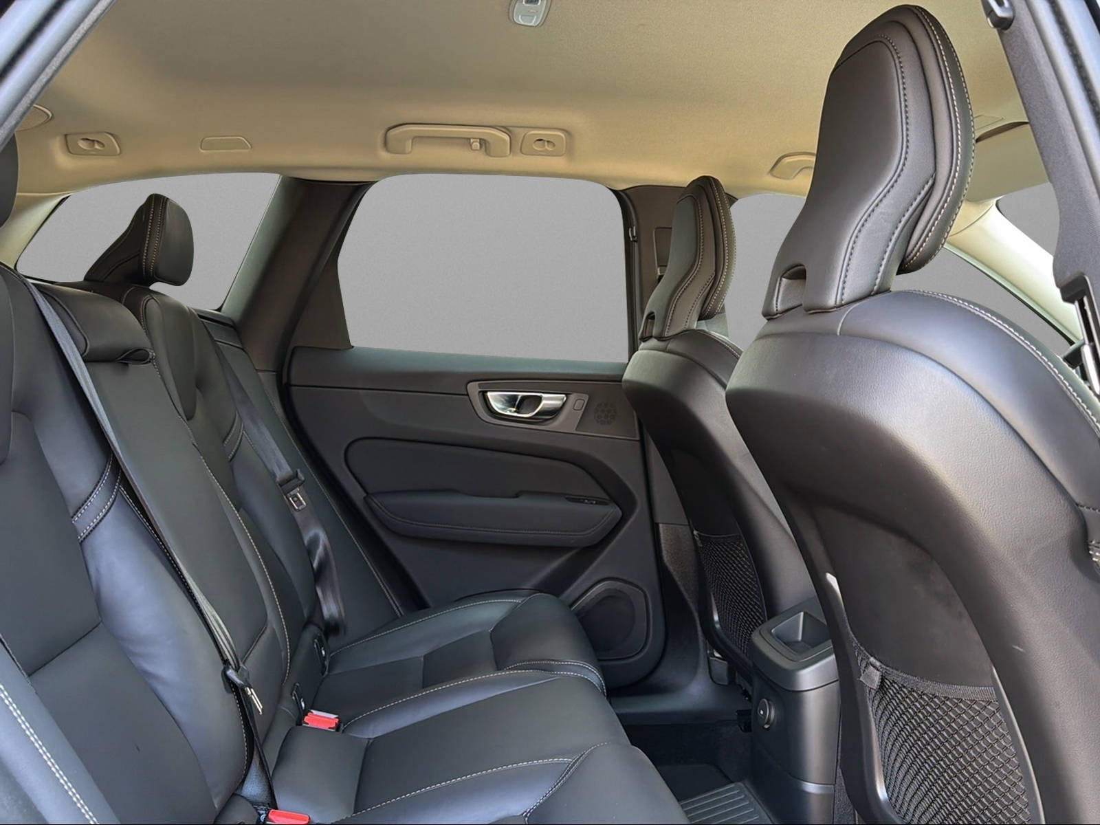 VOLVO V60 T6 eAWD Twin Engine R-Design Geartronic-image-10