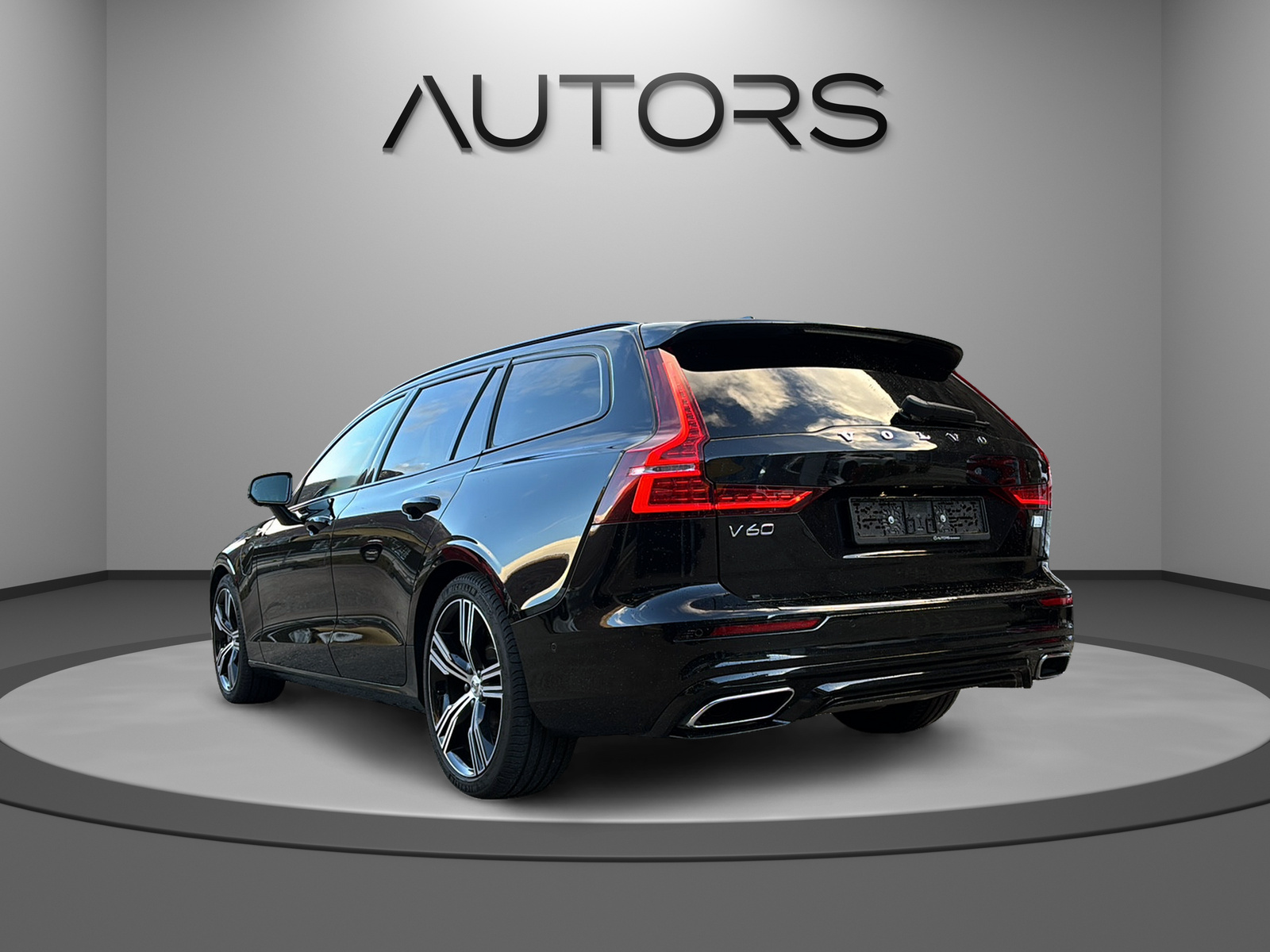 VOLVO V60 T6 eAWD Twin Engine R-Design Geartronic-image-2