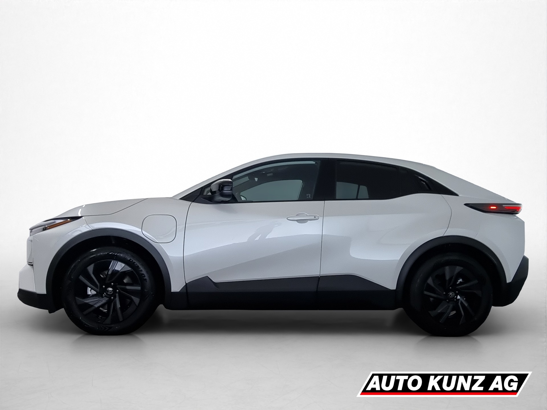 TOYOTA C-HR+ 77 kWh Style FWD-showroom-element-2