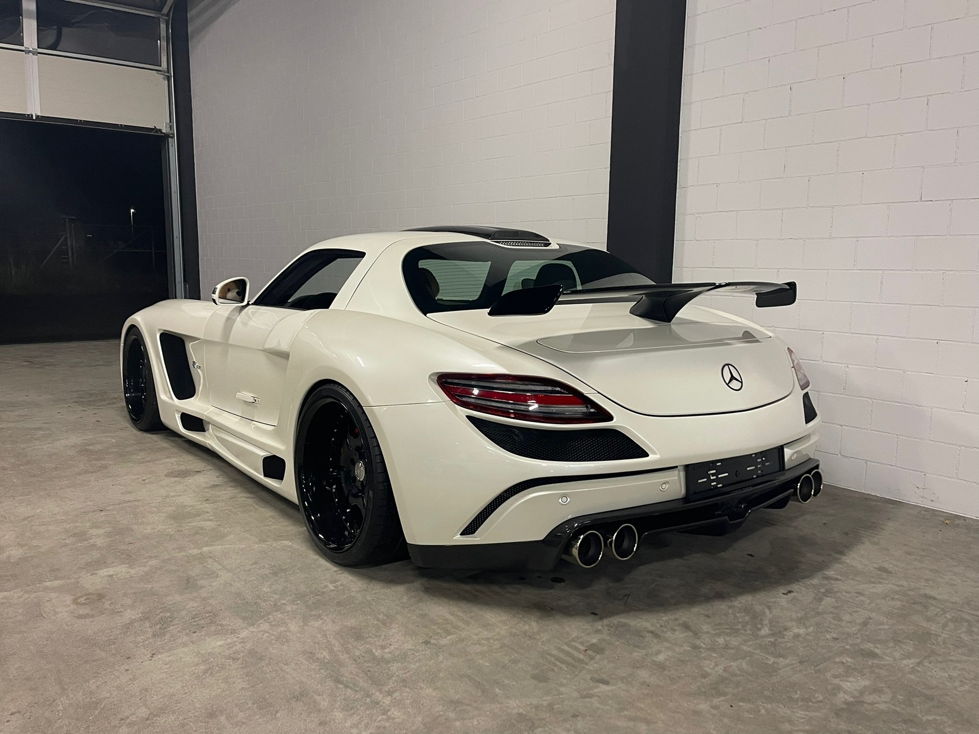 MERCEDES-BENZ SLS 63 AMG Speedshift FAB DESIGN GULLSTREAM-image-3