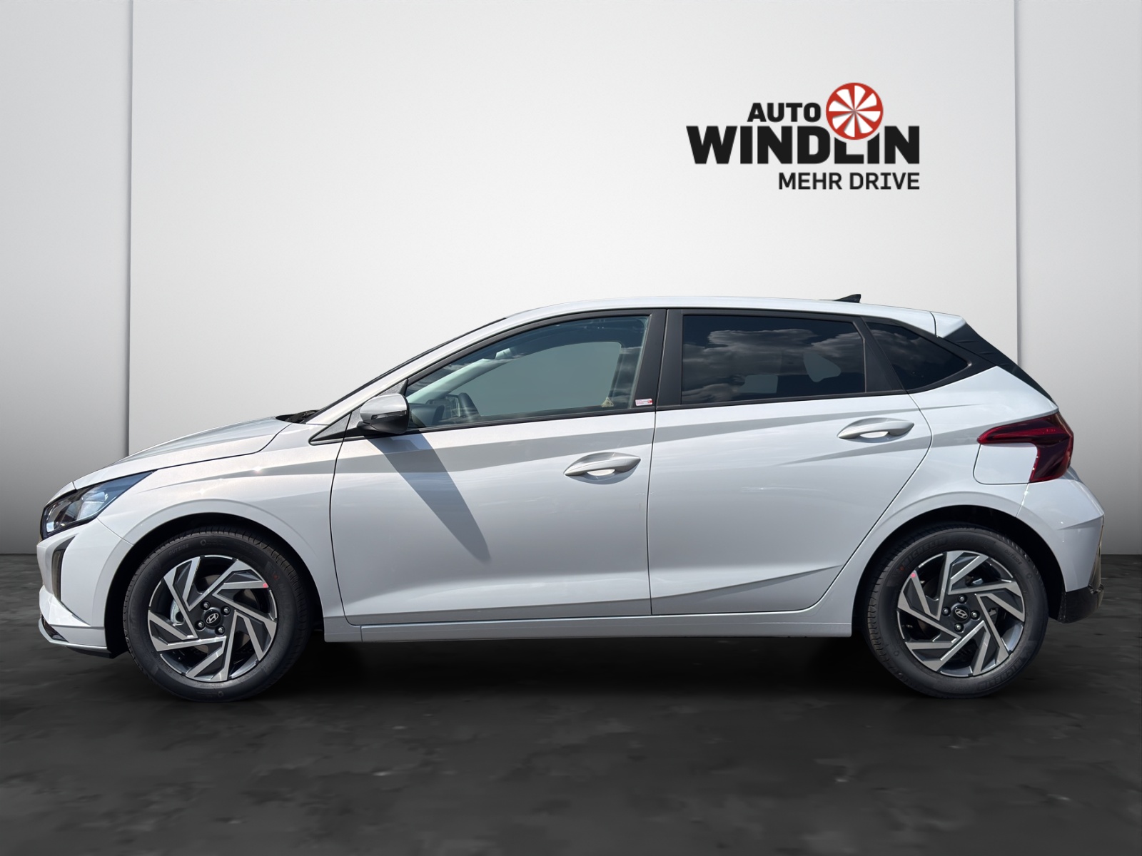 HYUNDAI i20 1.0 T-GDi Amplia Go Pack Safe Tec-image-3
