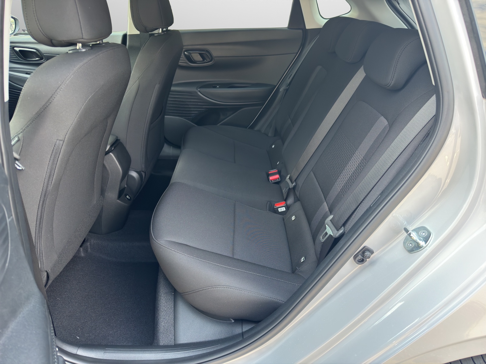 HYUNDAI i20 1.0 T-GDi Amplia Go Pack Safe Tec-image-7