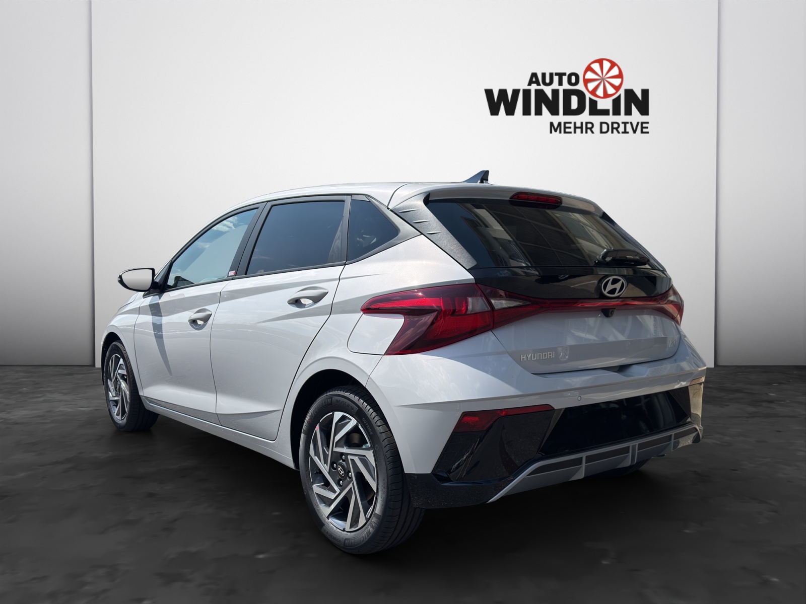 HYUNDAI i20 1.0 T-GDi Amplia Go Pack Safe Tec-image-2