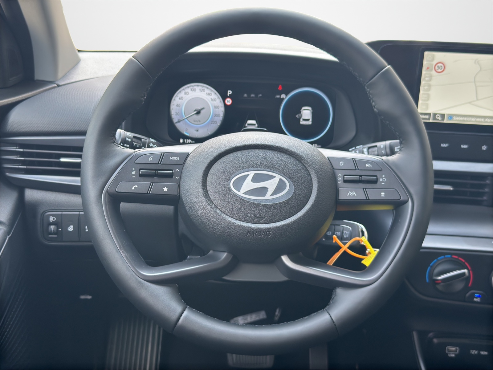 HYUNDAI i20 1.0 T-GDi Amplia Go Pack Safe Tec-image-8