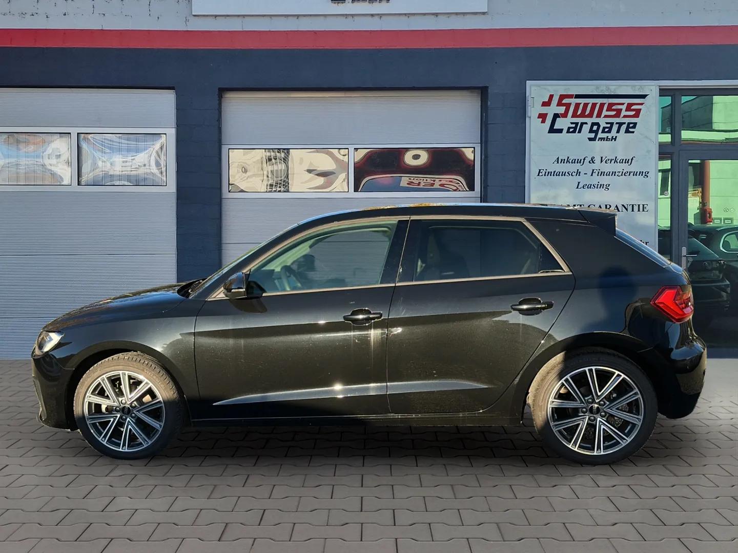 AUDI A1 Sportback 30 TFSI S-tronic Intense mit 5J Werksgarantie oder bis 100000km-showroom-element-3