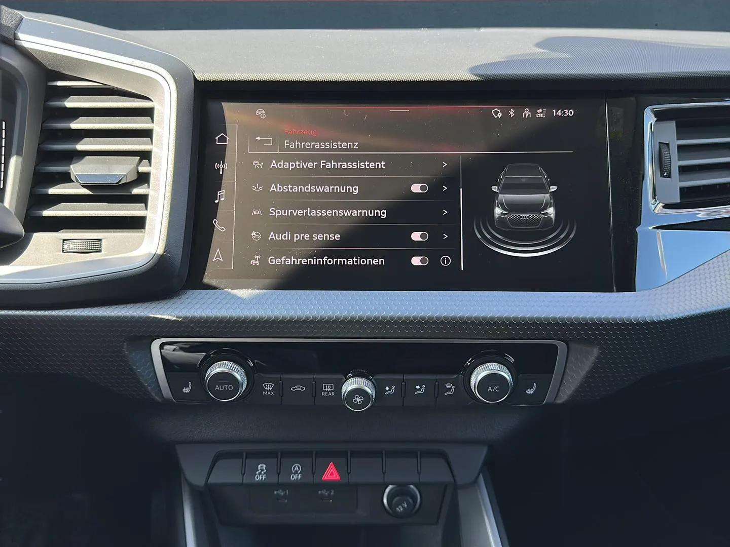 AUDI A1 Sportback 30 TFSI S-tronic Intense mit 5J Werksgarantie oder bis 100000km-image-19