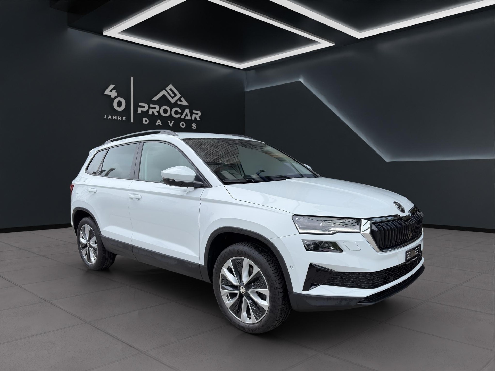 SKODA Karoq 2.0 TDI Style 4x4 DSG-image-0