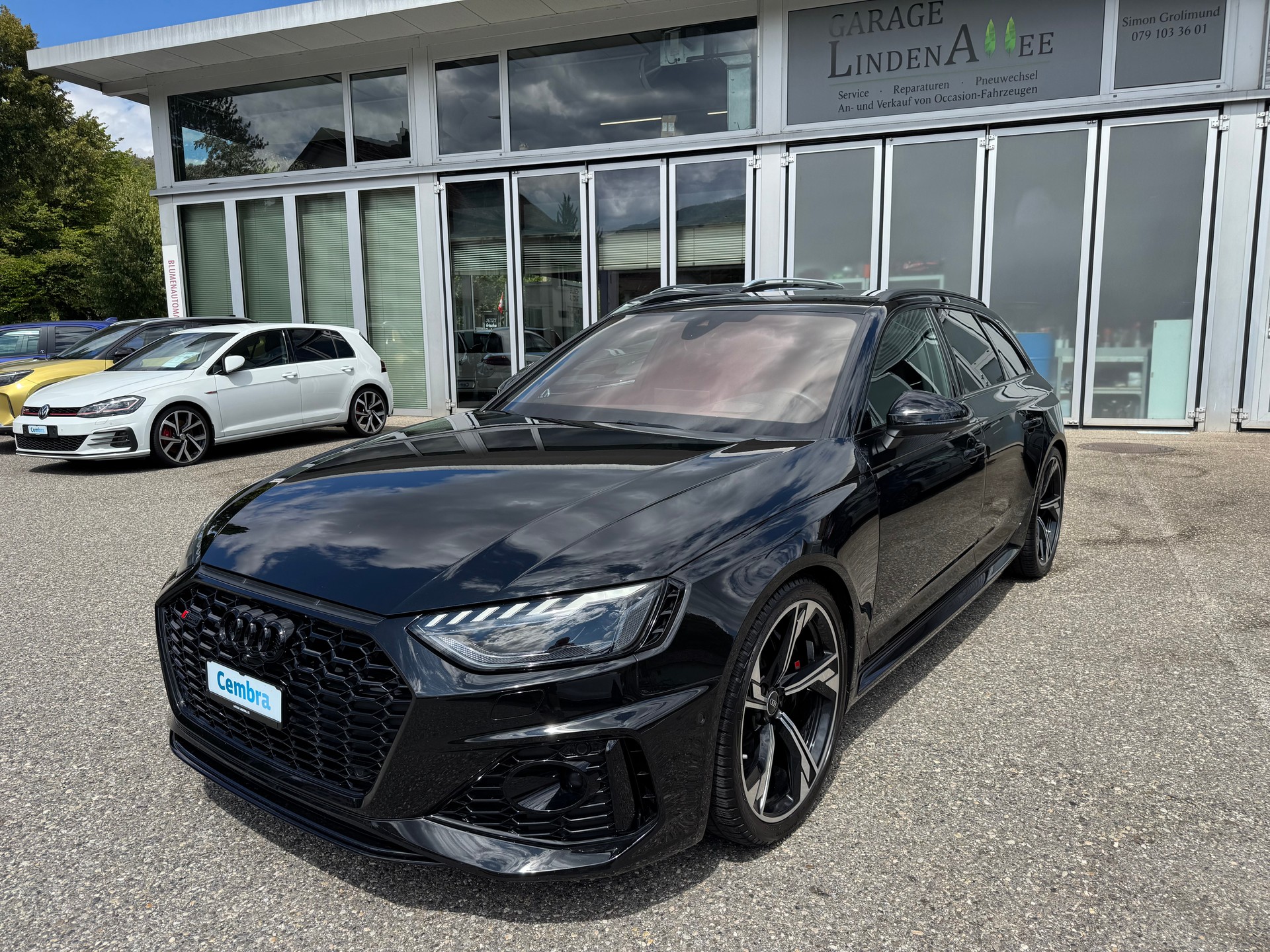 AUDI RS4 Avant quattro tiptronic-image-2