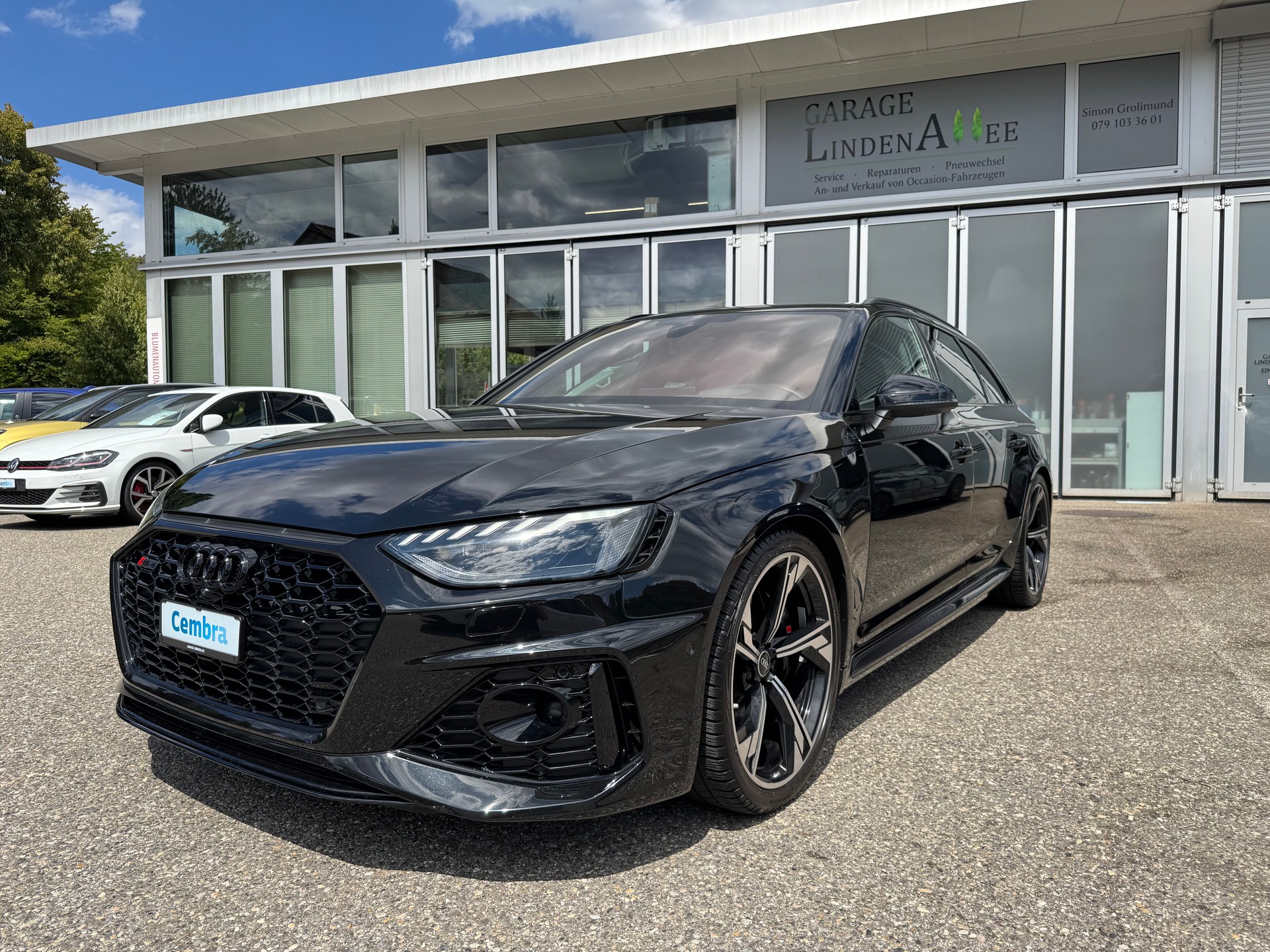 AUDI RS4 Avant quattro tiptronic-image-1
