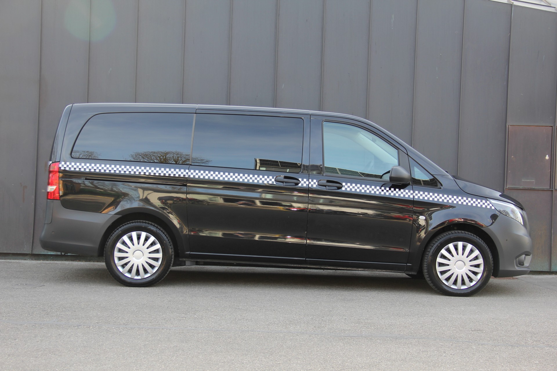 MERCEDES-BENZ Vito 116 BlueTec Tourer Base L 4Matic 7G-Tronic **4X4** **9-SITZE** **FRISCH-AB-MFK**-image-5