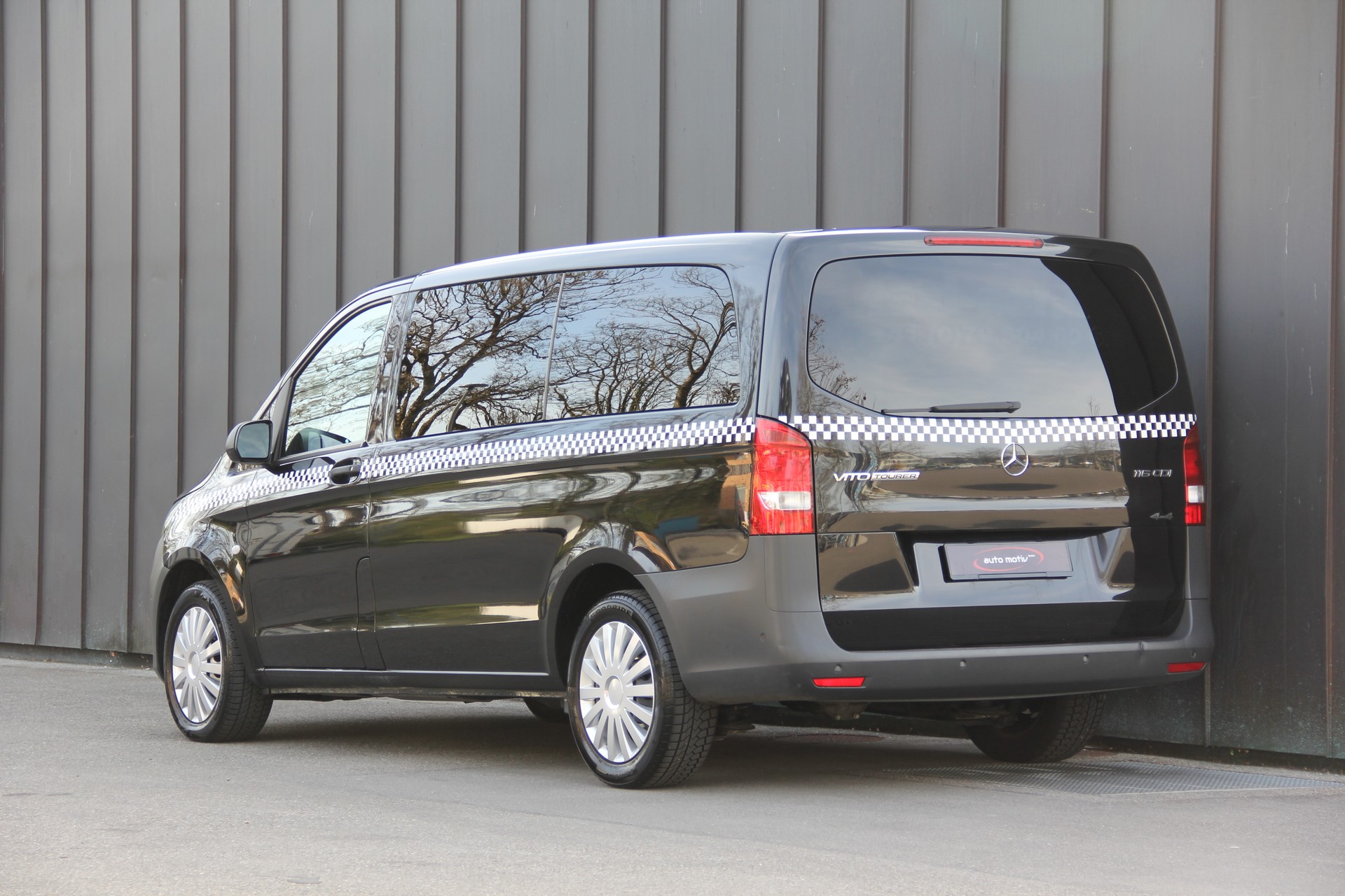 MERCEDES-BENZ Vito 116 BlueTec Tourer Base L 4Matic 7G-Tronic **4X4** **9-SITZE** **FRISCH-AB-MFK**-image-9