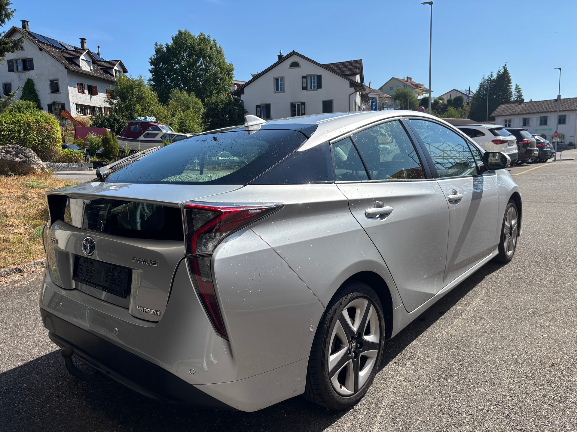 TOYOTA PRIUS-image-3