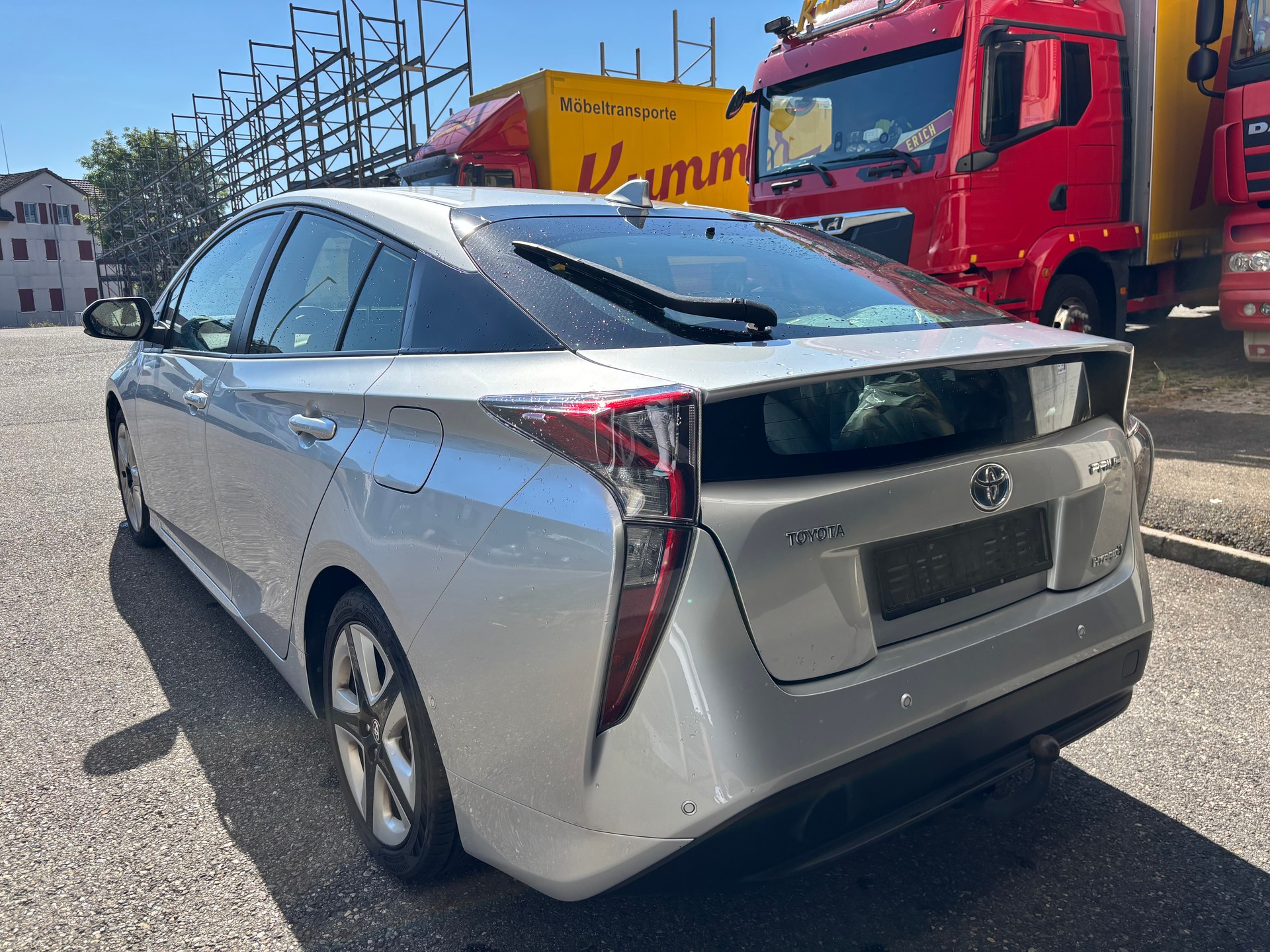 TOYOTA PRIUS-image-4