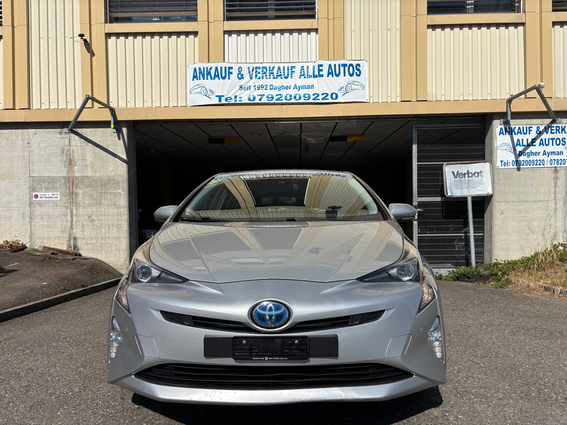 TOYOTA PRIUS-image-0