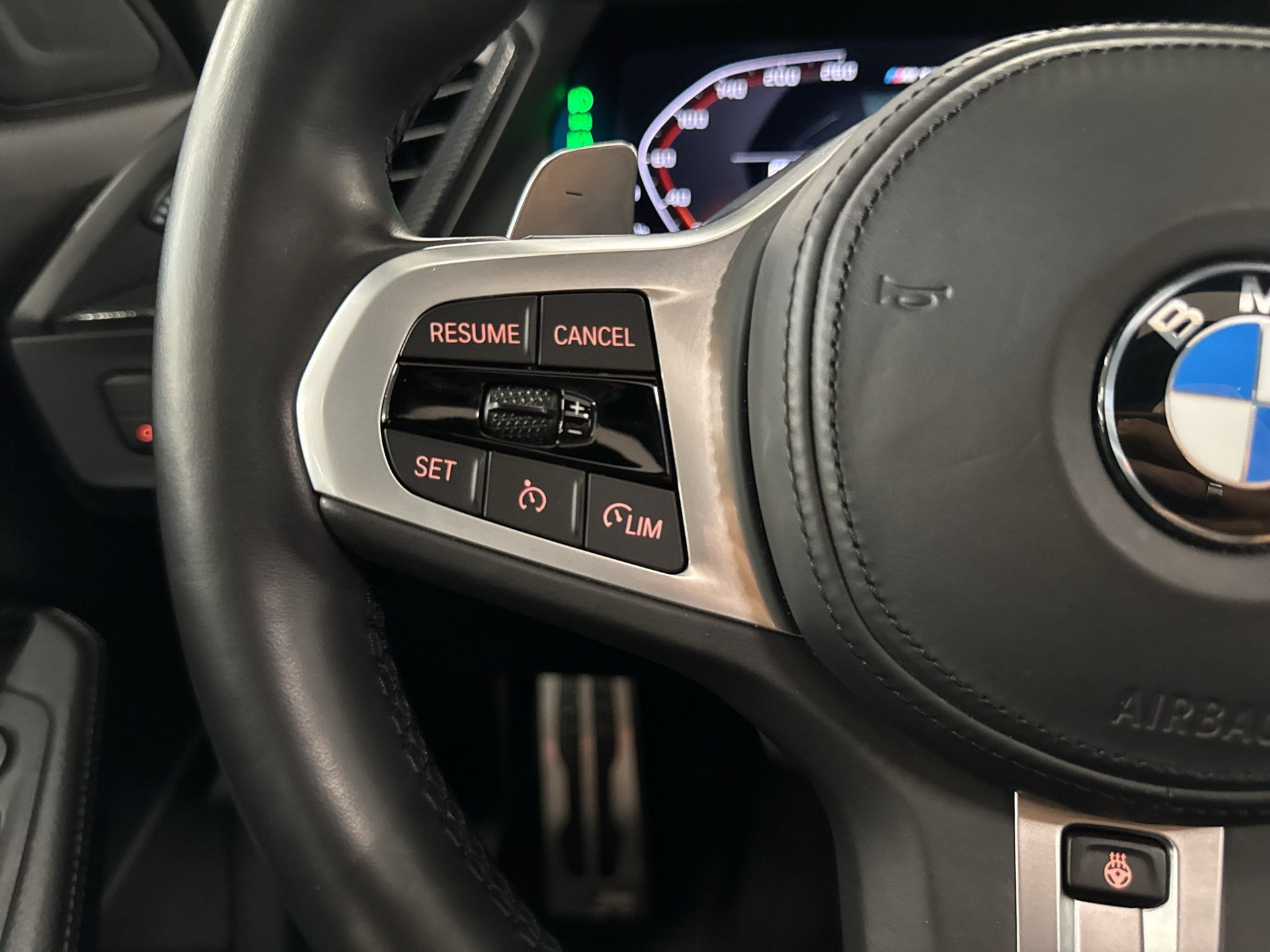 BMW M135i xDrive Steptronic-image-14