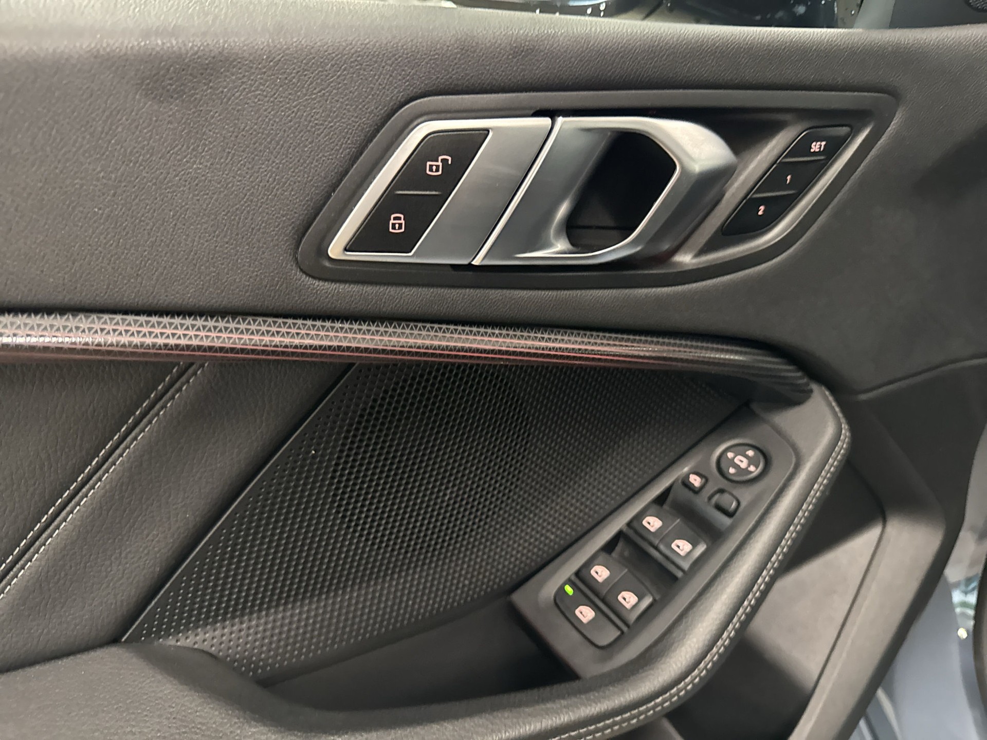 BMW M135i xDrive Steptronic-image-16