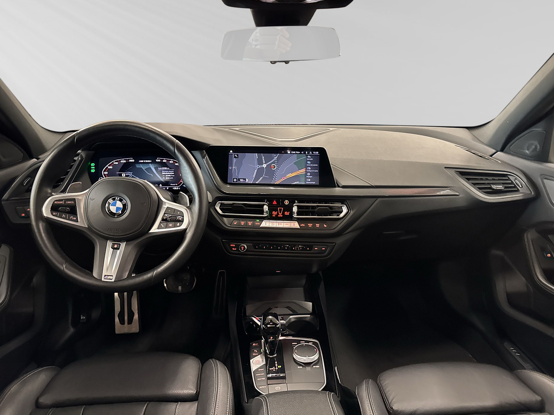 BMW M135i xDrive Steptronic-image-5