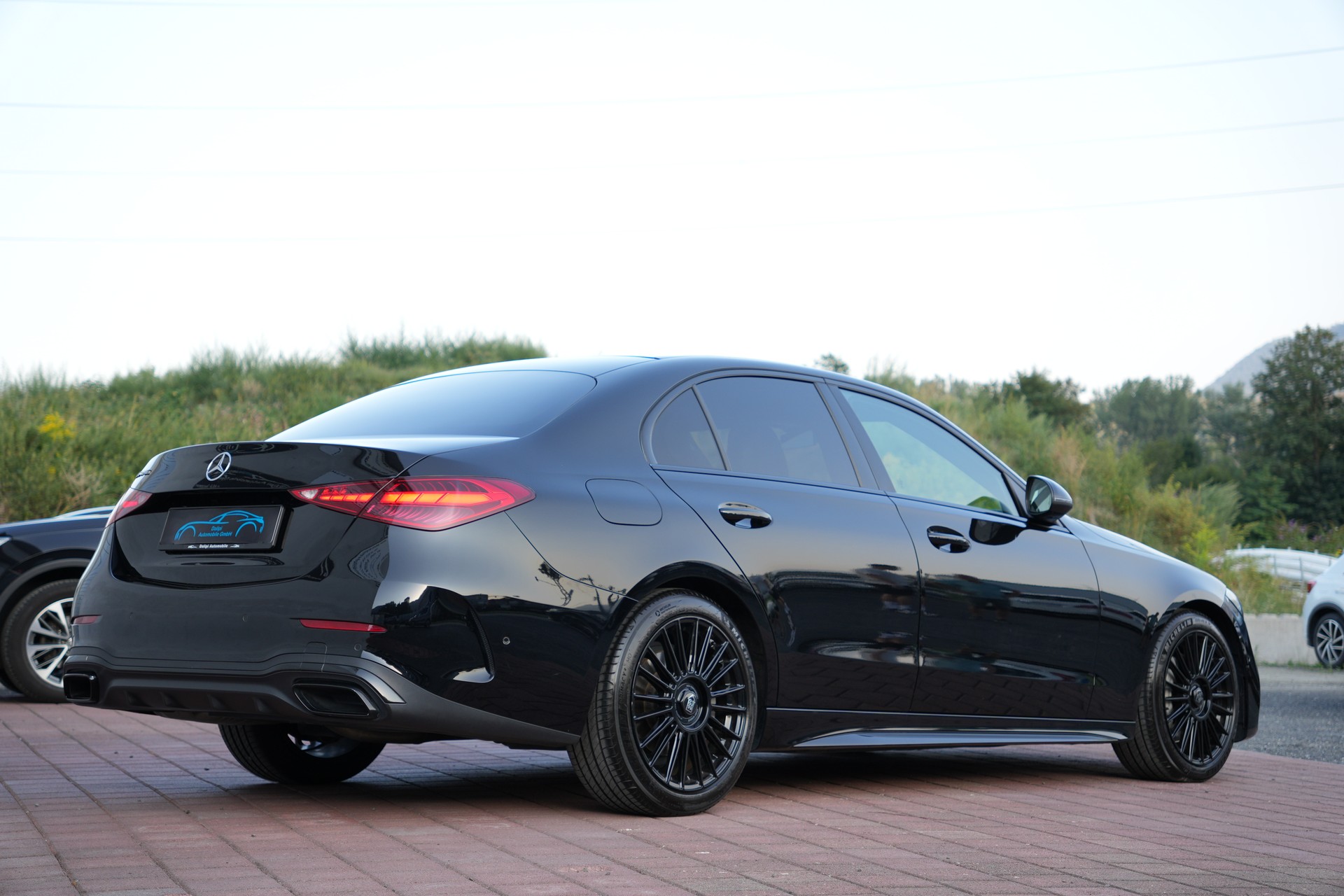 MERCEDES-BENZ C 220 d AMG Line-image-2