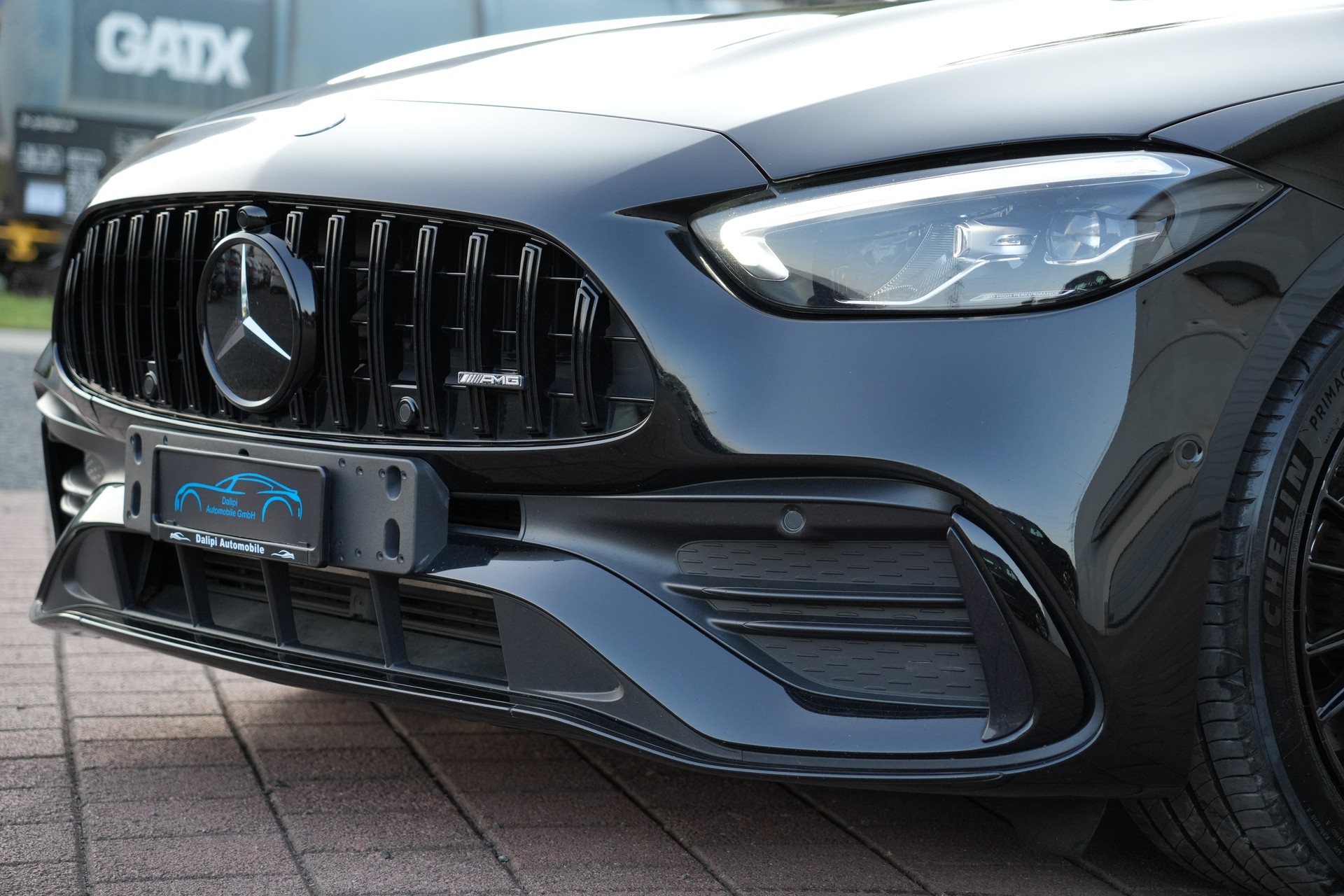 MERCEDES-BENZ C 220 d AMG Line-image-9