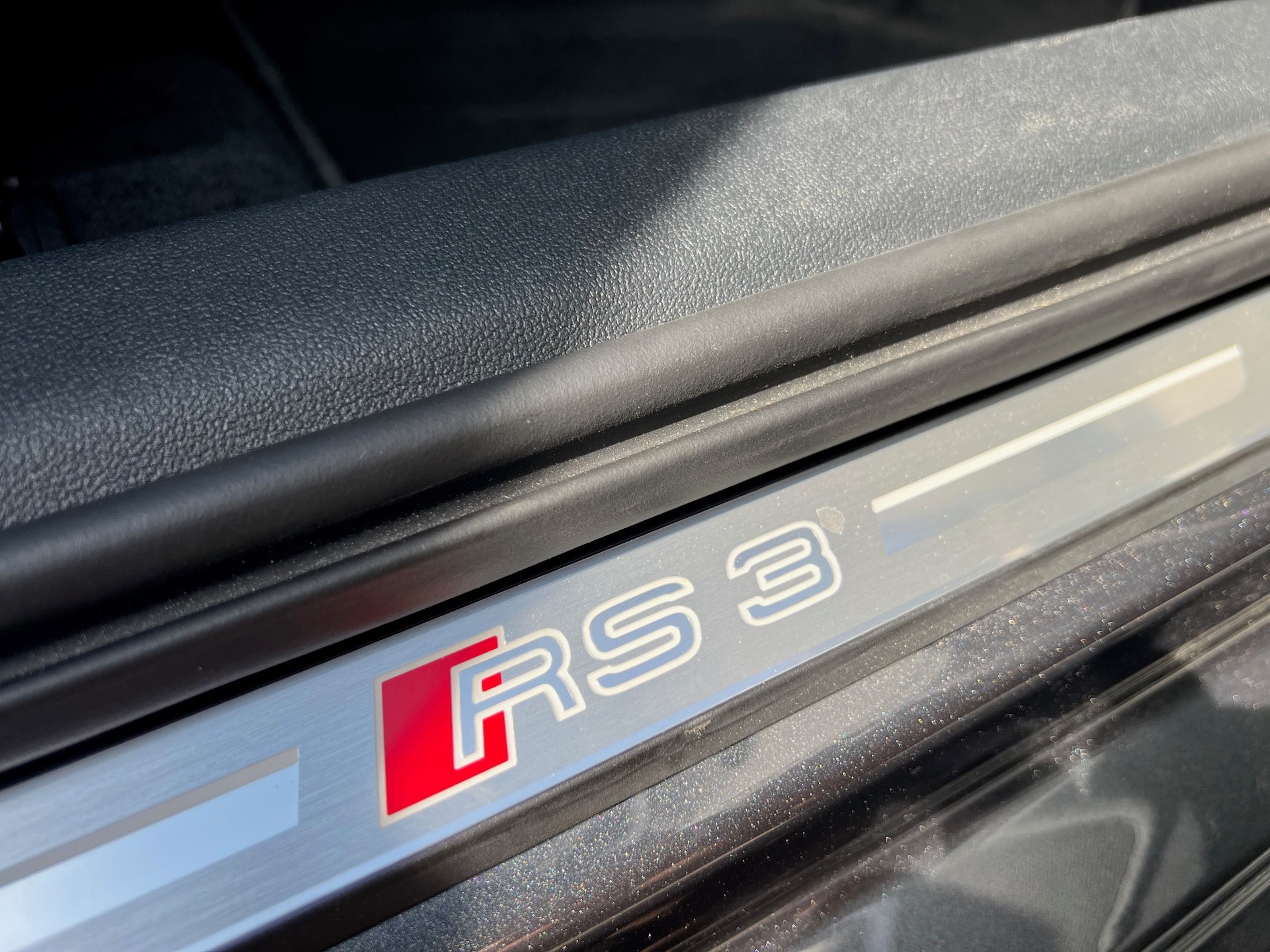 AUDI RS3 Sportback 2.5 TSI quattro S-tronic-image-15
