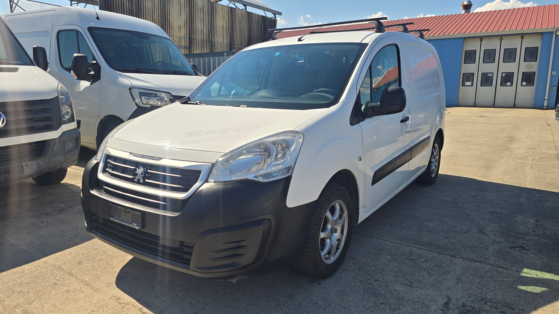 PEUGEOT Partner 1.6 BlueHDI Active-image-1