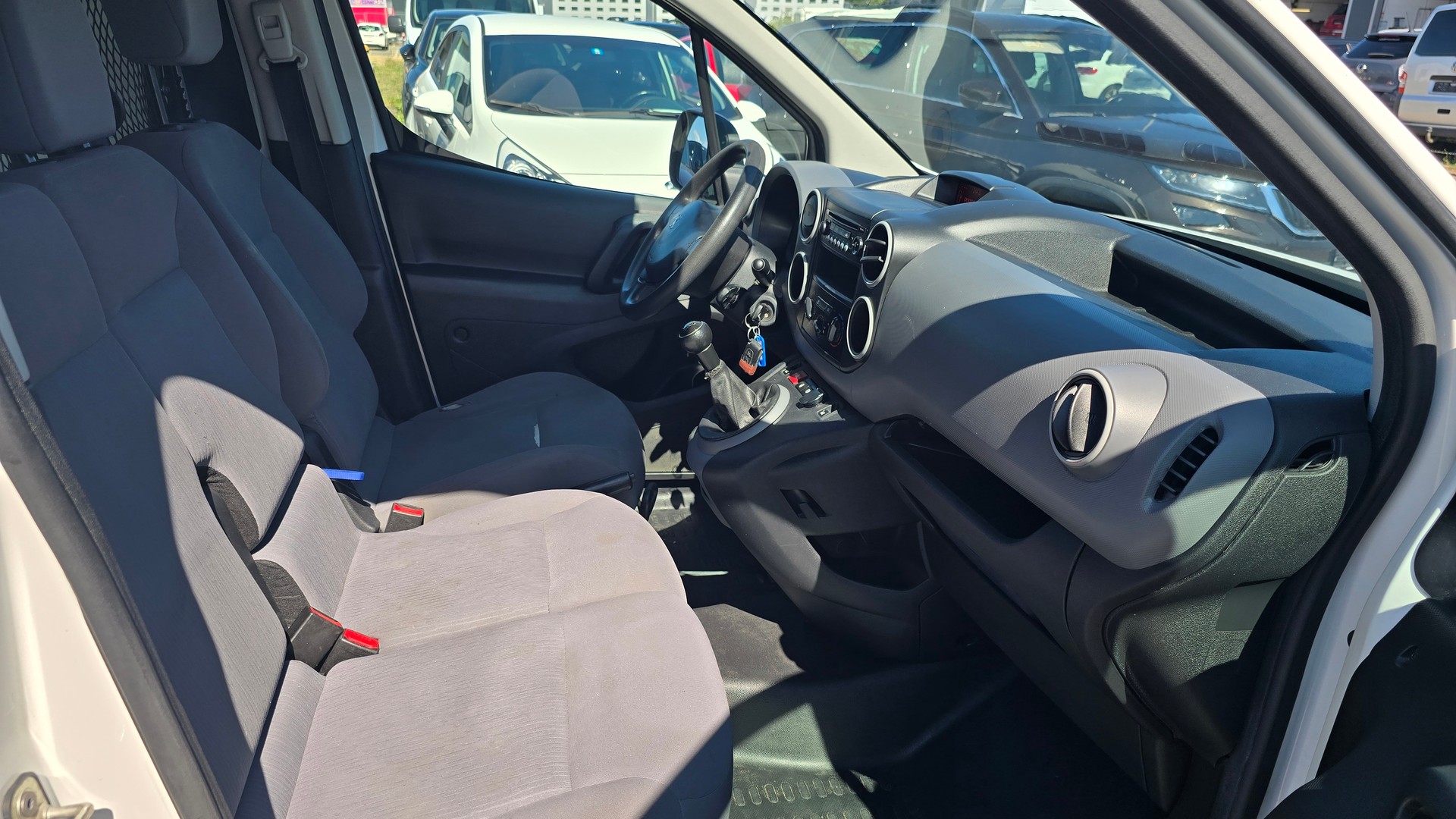 PEUGEOT Partner 1.6 BlueHDI Active-image-5